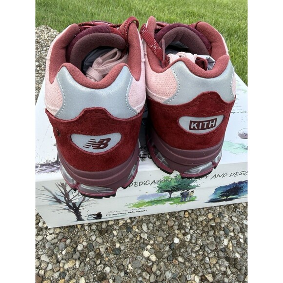 Size 9 US - New Balance 2011 Kith \'Sakura Flower\' U20119UF NB Red Ronnie